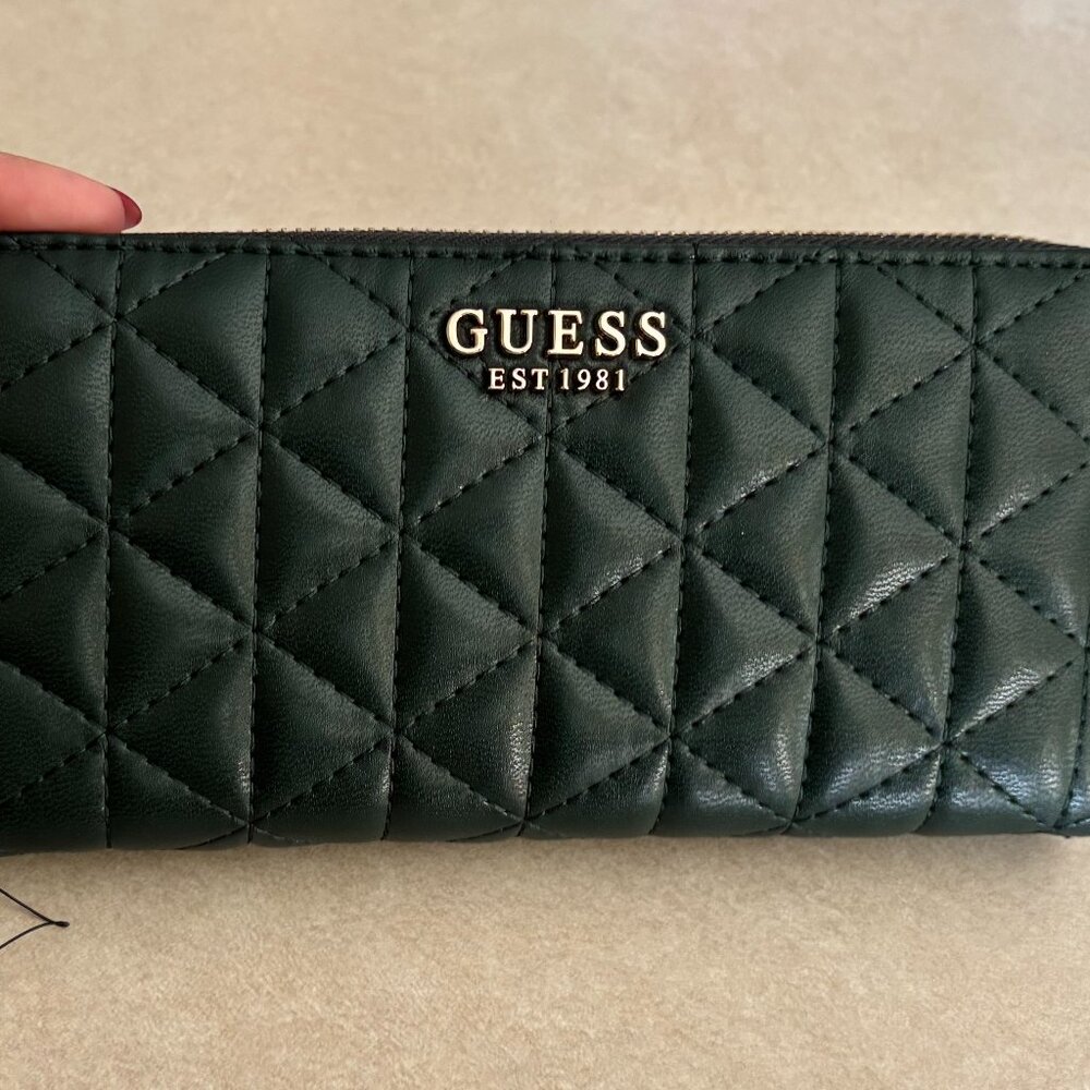 GUESS Women's Kori Large Zip Around Wallet, Clutch